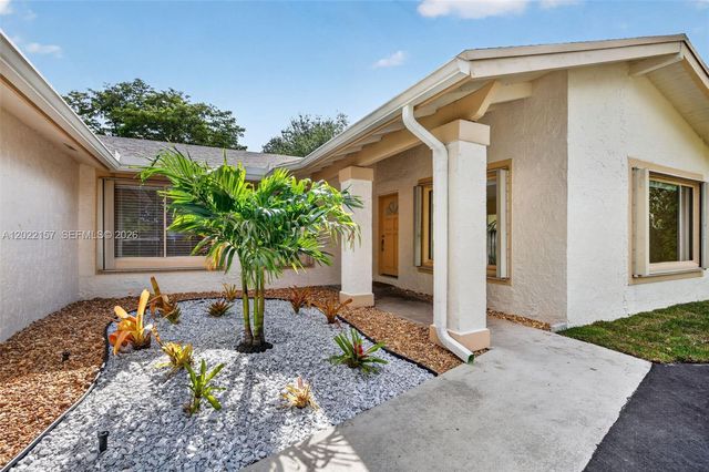 1660 NW 94th Ave, Plantation, FL 33322