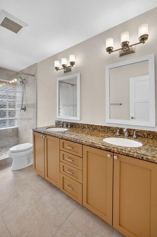 1660 NW 94th Ave, Plantation, FL 33322