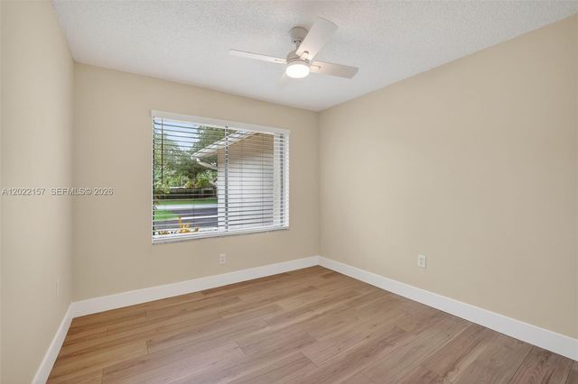 1660 NW 94th Ave, Plantation, FL 33322