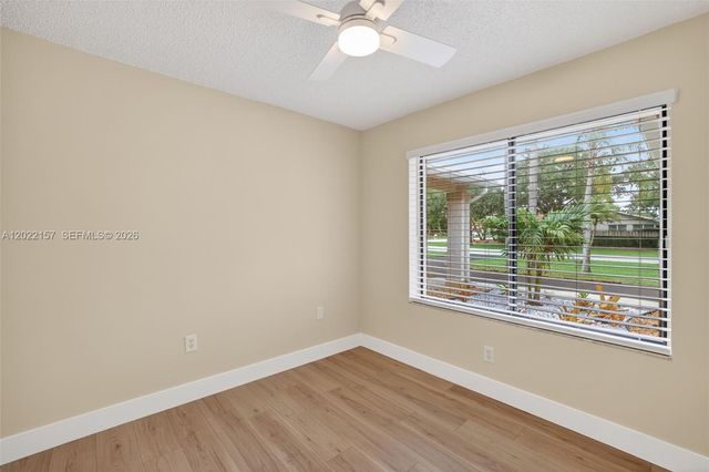 1660 NW 94th Ave, Plantation, FL 33322