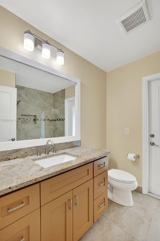 1660 NW 94th Ave, Plantation, FL 33322