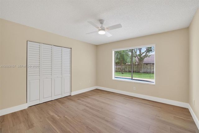 1660 NW 94th Ave, Plantation, FL 33322