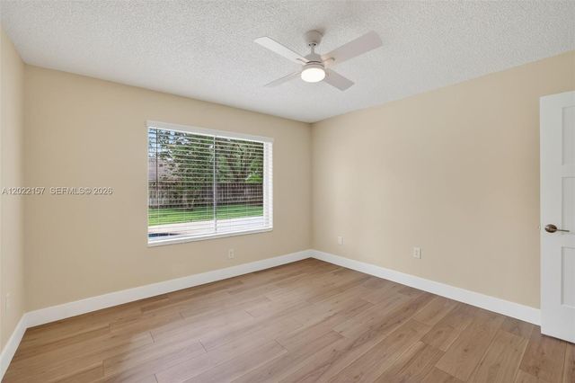 1660 NW 94th Ave, Plantation, FL 33322