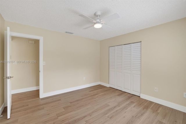 1660 NW 94th Ave, Plantation, FL 33322