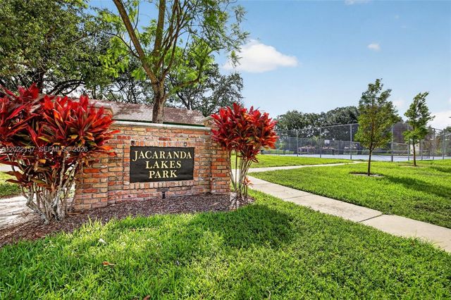 1660 NW 94th Ave, Plantation, FL 33322