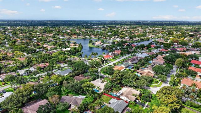 1660 NW 94th Ave, Plantation, FL 33322