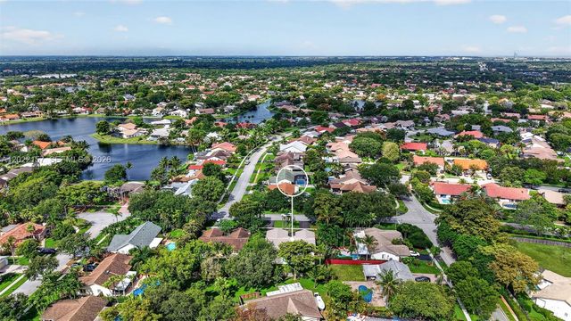 1660 NW 94th Ave, Plantation, FL 33322