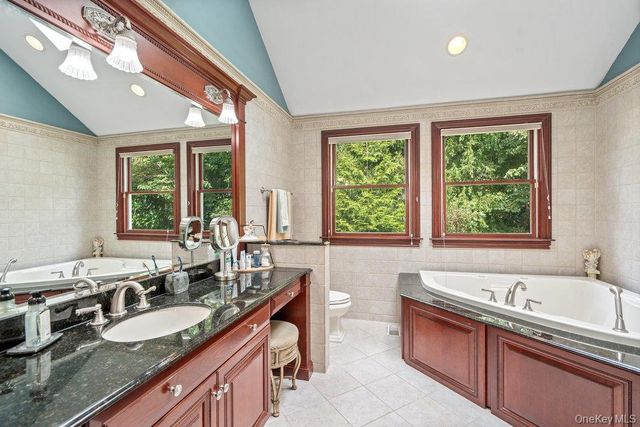 9 Defeo Court, Deer Park, NY 11729