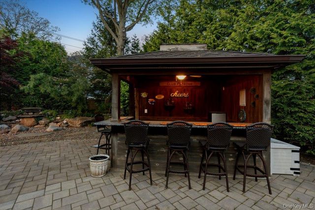 9 Defeo Court, Deer Park, NY 11729