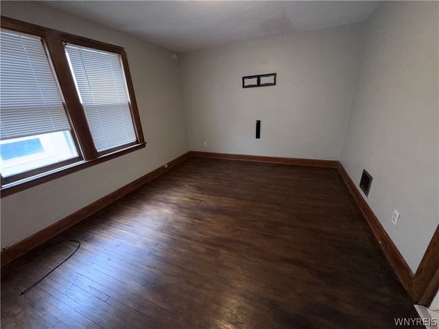 34 Sunset Street Upper, Buffalo, NY 14207