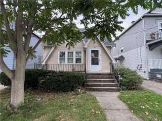 34 Sunset Street Upper, Buffalo, NY 14207