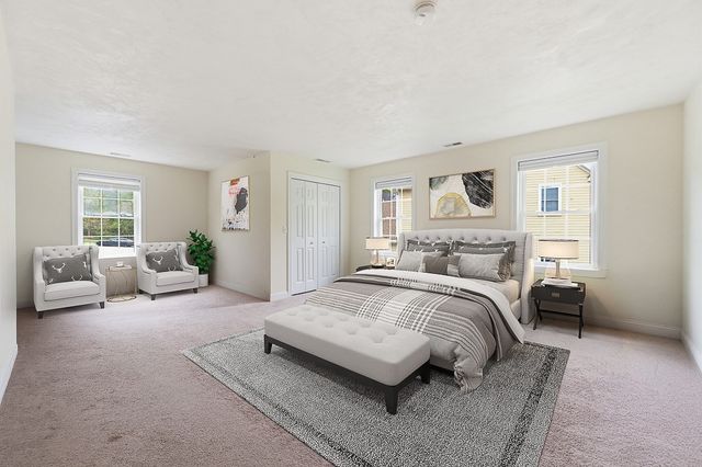 8 Victoria Circle, Shrewsbury, MA 01545