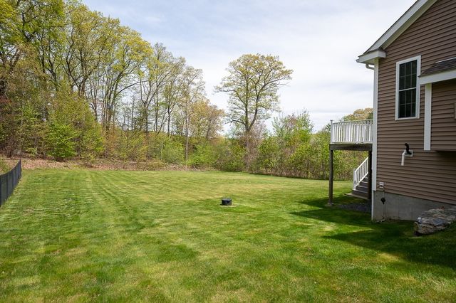 8 Victoria Circle, Shrewsbury, MA 01545