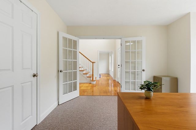 8 Victoria Circle, Shrewsbury, MA 01545