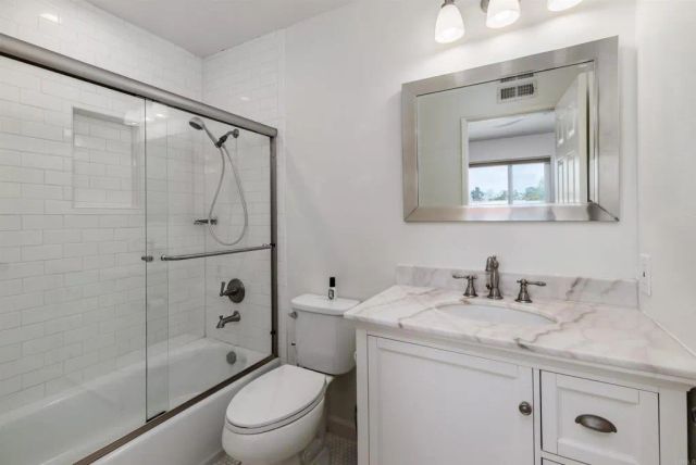 6819 Alderwood Drive, Carlsbad, CA 92011