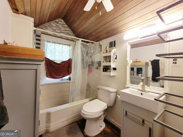 1805 Us Highway 29, West Point, GA 31833