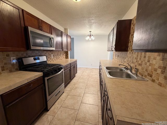 3843 Manchester, San Antonio, TX 78223