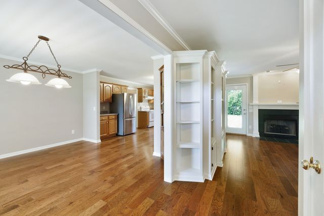 323 Winter Way, Murfreesboro, TN 37129