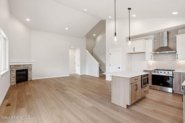 7628 N GIRARD CIR, Coeur D'alene, ID 83815