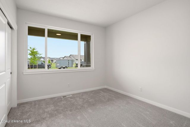 7628 N GIRARD CIR, Coeur D'alene, ID 83815