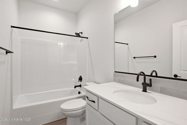 7628 N GIRARD CIR, Coeur D'alene, ID 83815