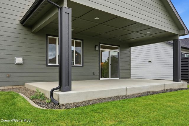 7628 N GIRARD CIR, Coeur D'alene, ID 83815