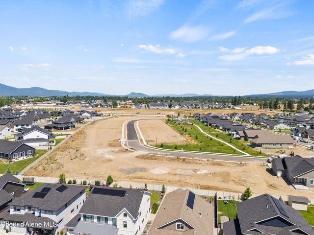 7628 N GIRARD CIR, Coeur D'alene, ID 83815