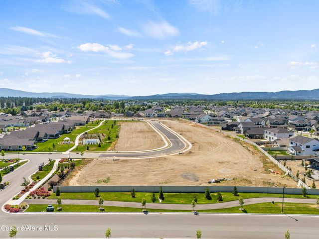 7628 N GIRARD CIR, Coeur D'alene, ID 83815