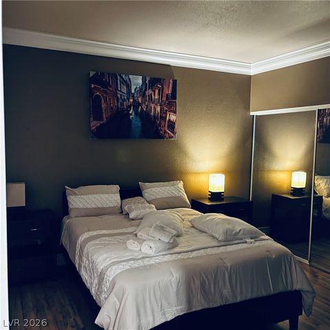 260 East Flamingo Road 118, Las Vegas, NV 89169