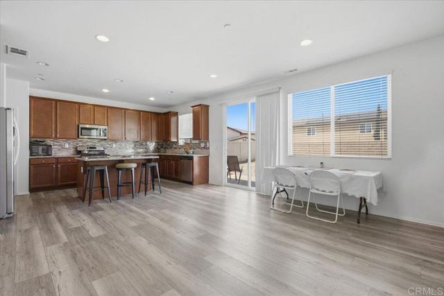 35125 Waimea Way, Winchester, CA 92596