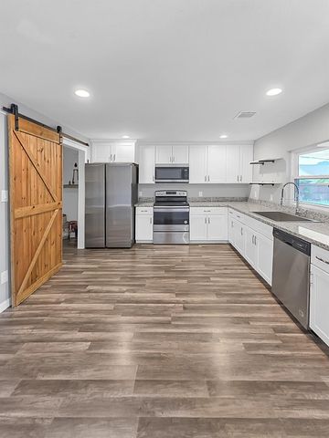 1213 Bookertee Street, Baytown, TX 77520