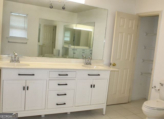 2053 OakLeaf Lane, Lithia Springs, GA 30122
