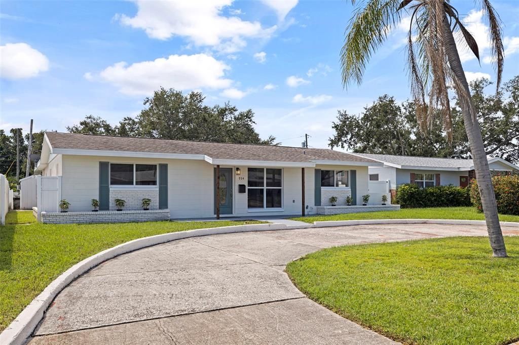 934 41ST AVENUE NE, St Petersburg, FL 33703
