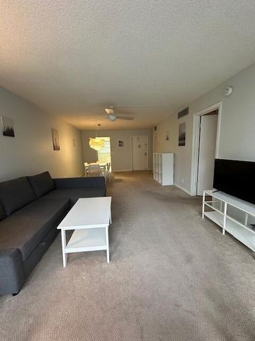 2018 S Federal Highway 205, Boynton Beach, FL 33435