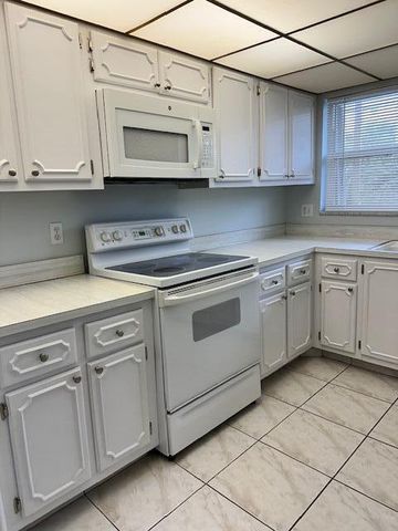 2018 S Federal Highway 205, Boynton Beach, FL 33435
