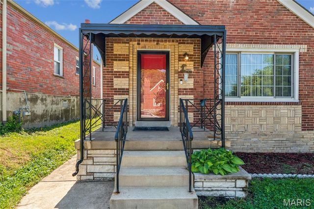 6156 Louisiana Avenue, St Louis, MO 63111