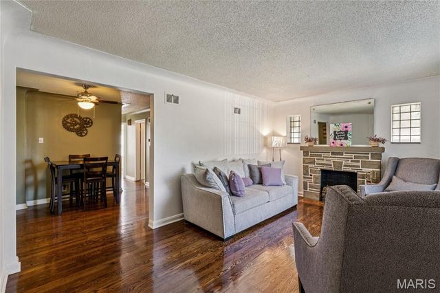 6156 Louisiana Avenue, St Louis, MO 63111