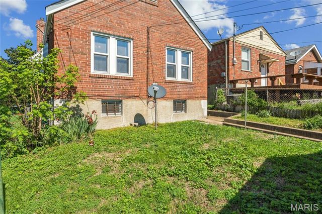 6156 Louisiana Avenue, St Louis, MO 63111