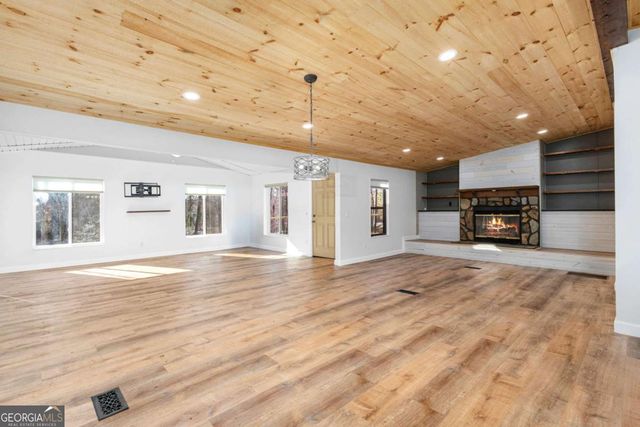 136 Anchorage Drive, Blairsville, GA 30512