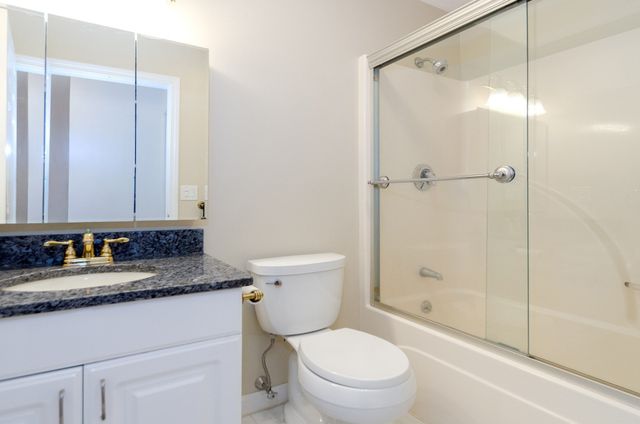 3 Timberledge Ln, Mattapoisett, MA 02739