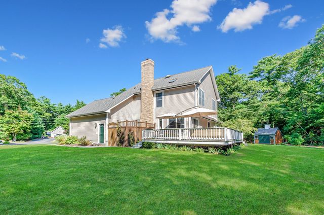 3 Timberledge Ln, Mattapoisett, MA 02739