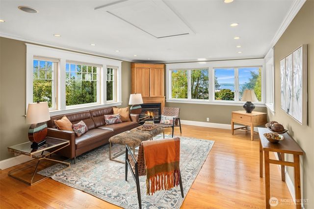 708 W Prospect Street, Seattle, WA 98119