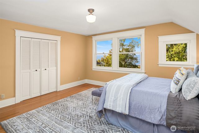 708 W Prospect Street, Seattle, WA 98119