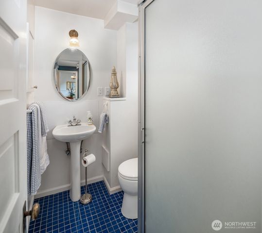 708 W Prospect Street, Seattle, WA 98119