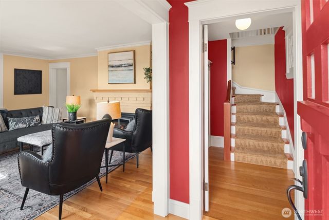 708 W Prospect Street, Seattle, WA 98119