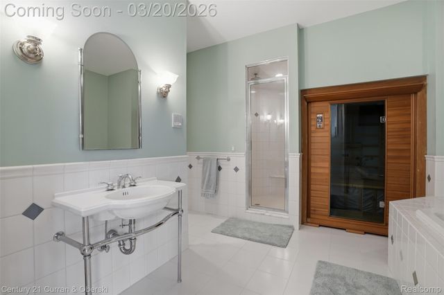 11479 Clyde Road, Hartland Township, MI 48430