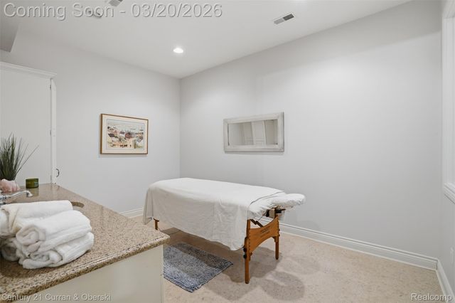 11479 Clyde Road, Hartland Township, MI 48430