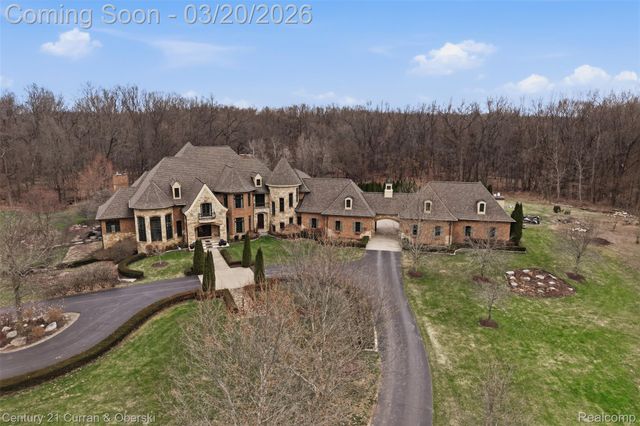 11479 Clyde Road, Hartland Township, MI 48430