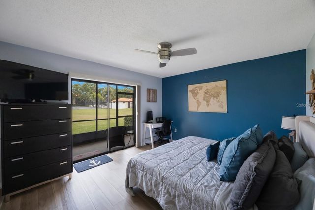 404 HAMMOCK PINE BOULEVARD 404, Clearwater, FL 33761