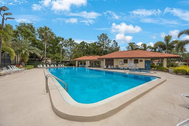 404 HAMMOCK PINE BOULEVARD 404, Clearwater, FL 33761